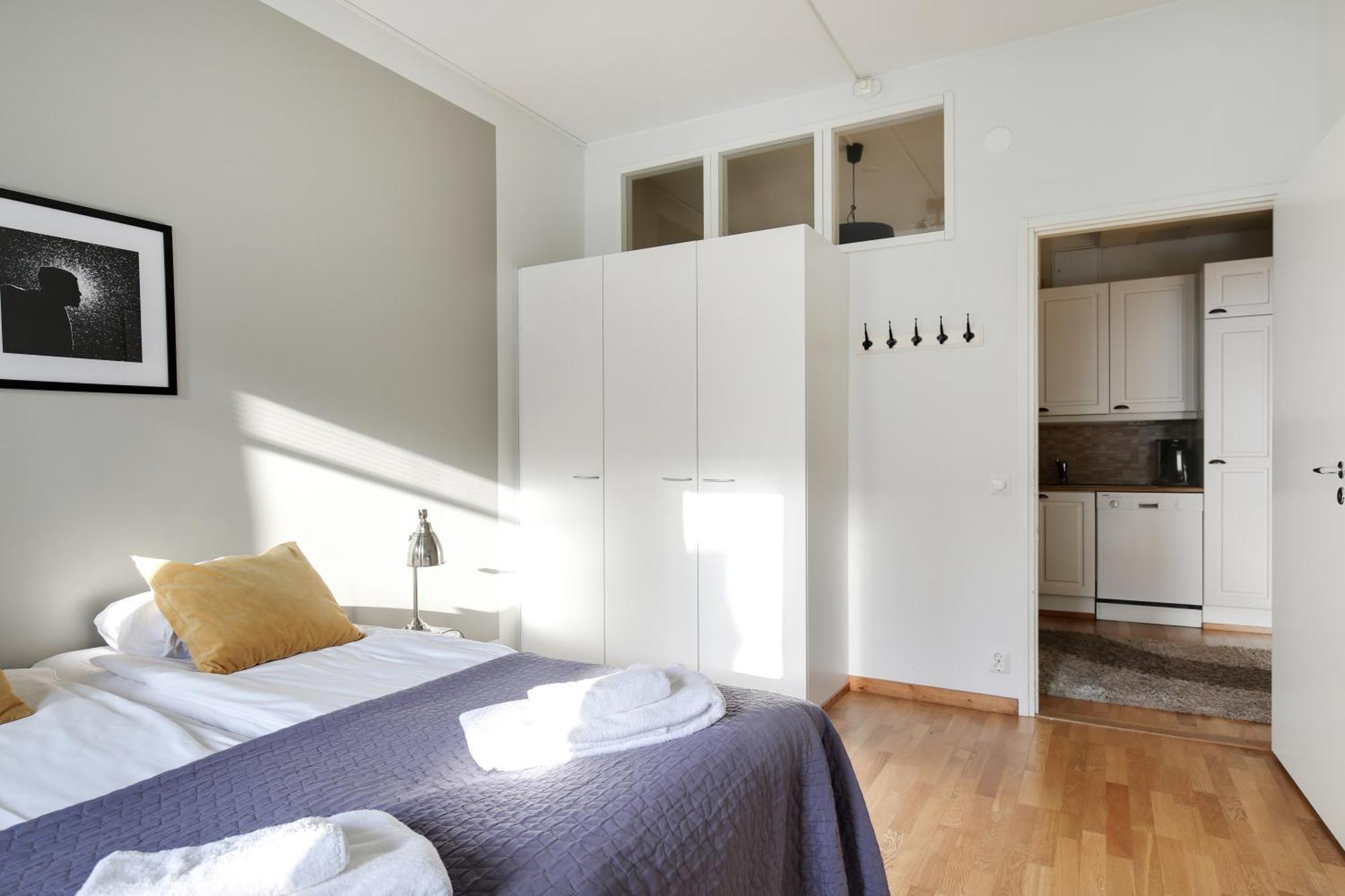 Kotimaailma Apartments Kamppi - 3Br In The Center With Key Code Helsinki Bagian luar foto